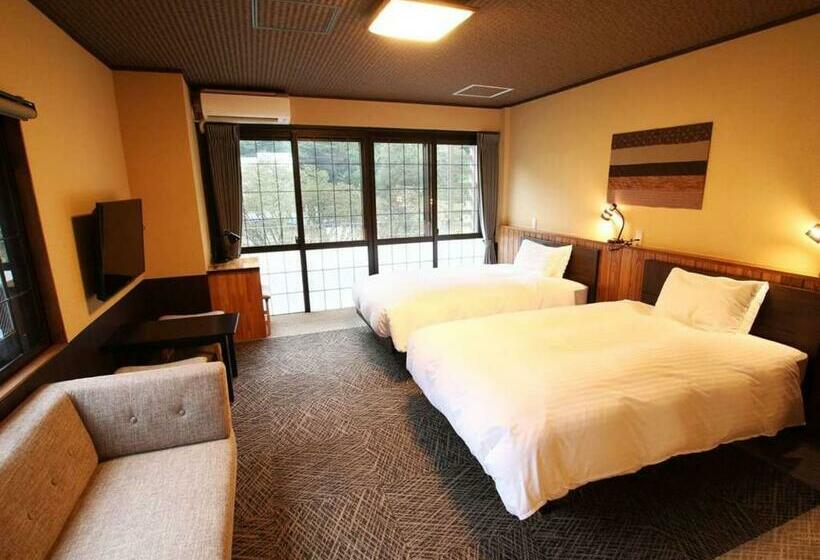 غرفة سوبيريور, Kutsurogijyuku Shintaki