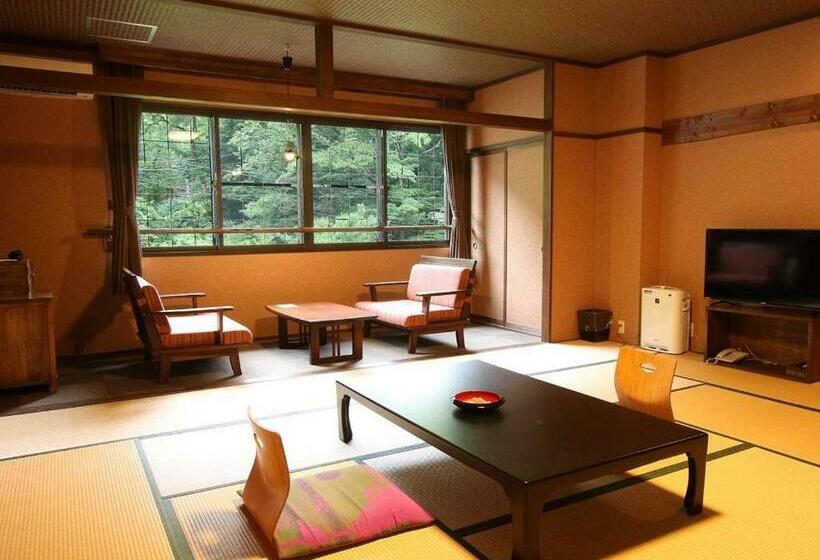 غرفة قياسية, Kutsurogijyuku Shintaki