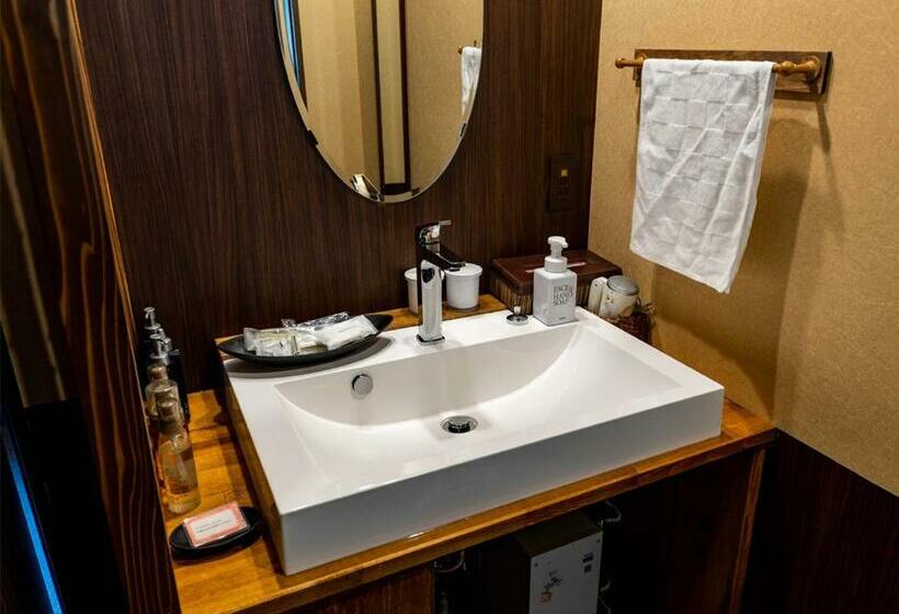 غرفة قياسية, Kutsurogijyuku Shintaki