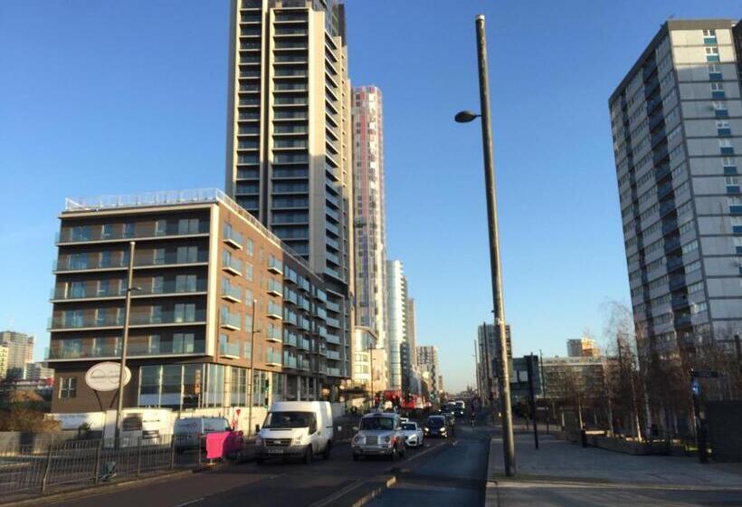 带1个卧室的公寓, Stratford Luxury Apartments