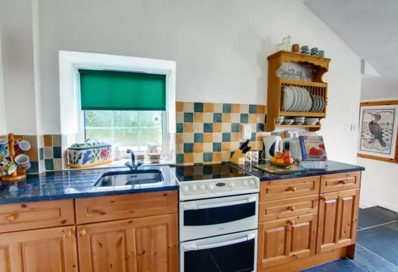 Talo 2 Makuuhuonetta, West Bowithick Cottages