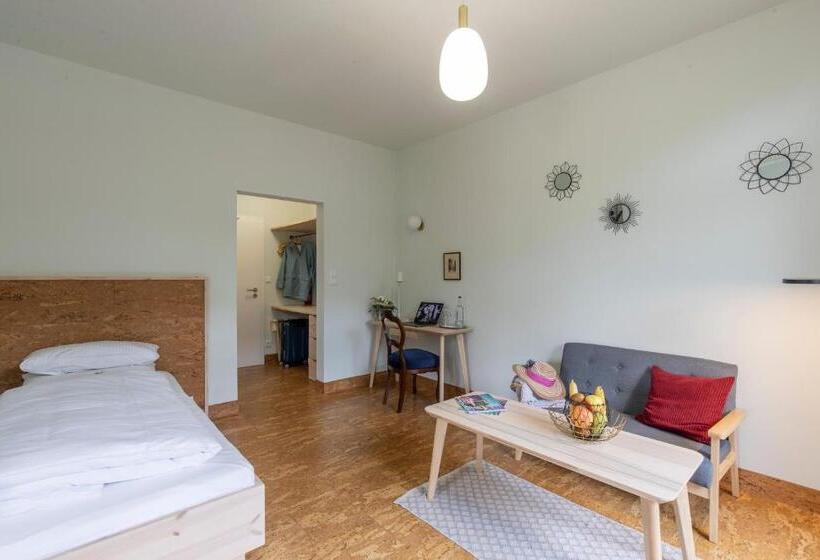 جناح, Altstadthotel Eibsen