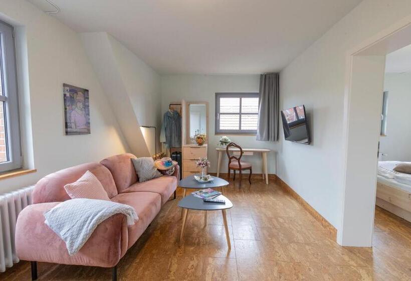 جناح, Altstadthotel Eibsen