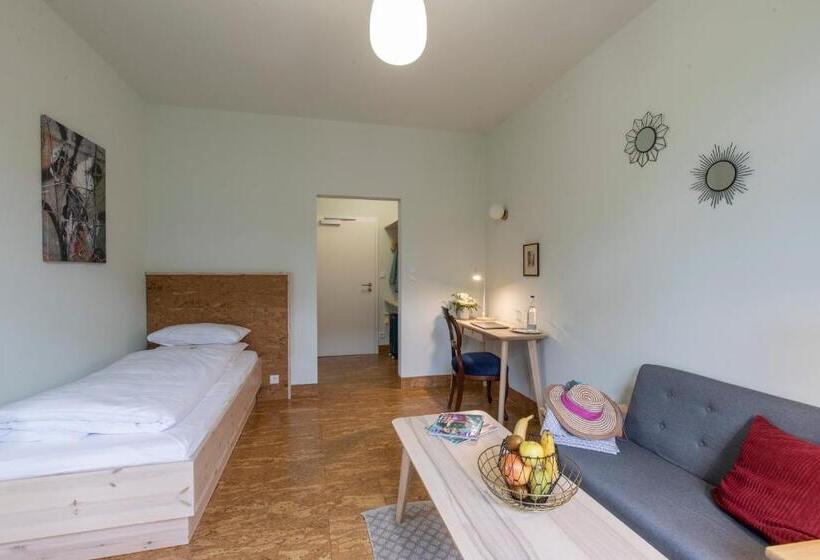 جناح, Altstadthotel Eibsen