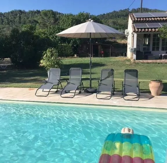 ファミリールーム, La Vignarelle