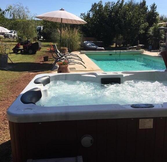 غرفة عائلية, La Vignarelle