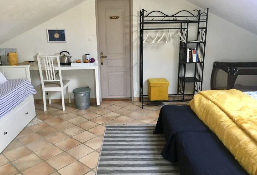 غرفة عائلية, La Vignarelle