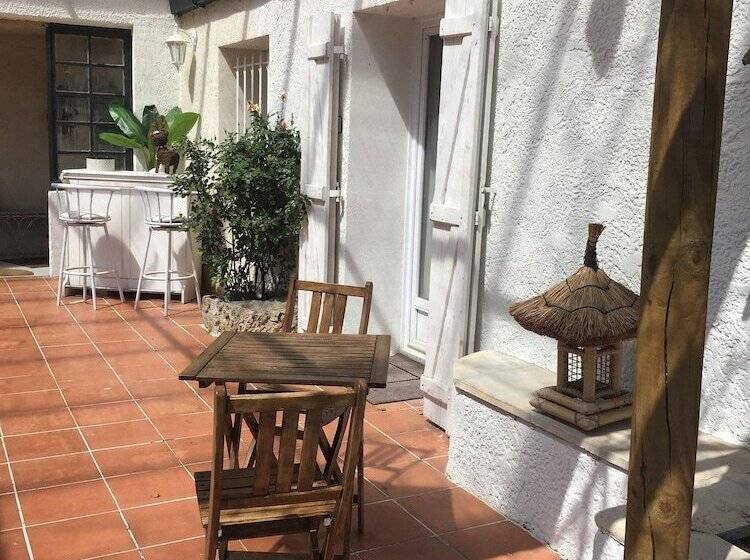 غرفة عائلية, La Vignarelle