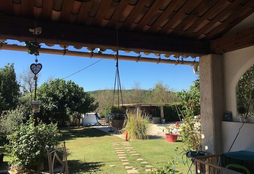 غرفة عائلية, La Vignarelle