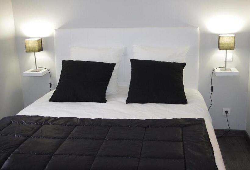 家庭工作室, Le Clos Des Oiseaux