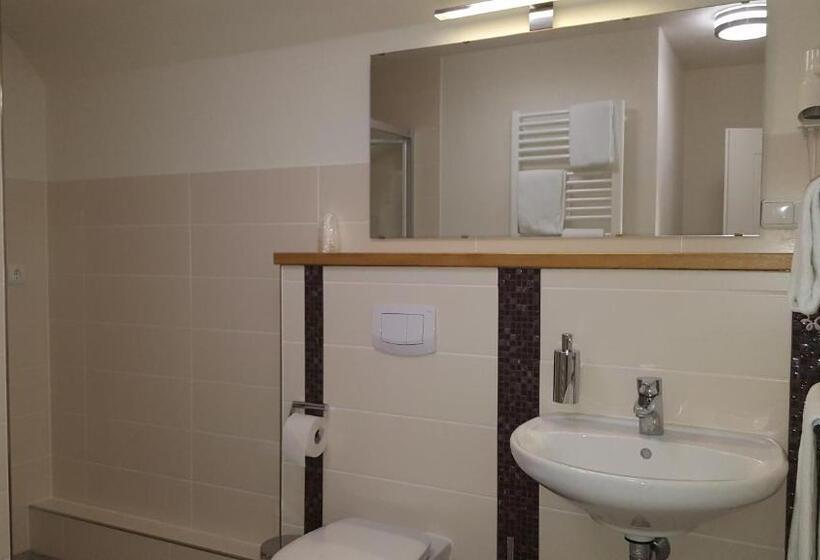 غرفة عائلية, Fachwerk Hotel Eisenbart