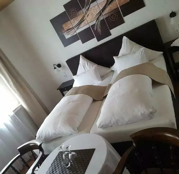 Standard Room, Domhof