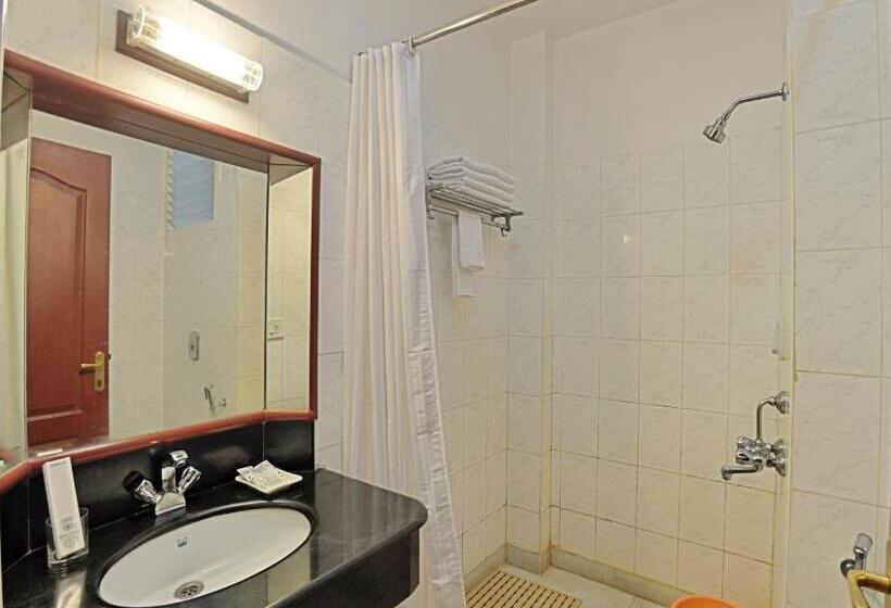 주니어 스위트, Gnanam