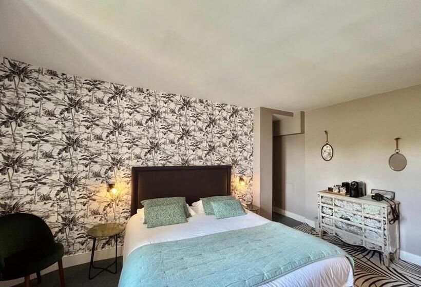 プレステージルーム, Des Basses Pyrenees  Bayonne