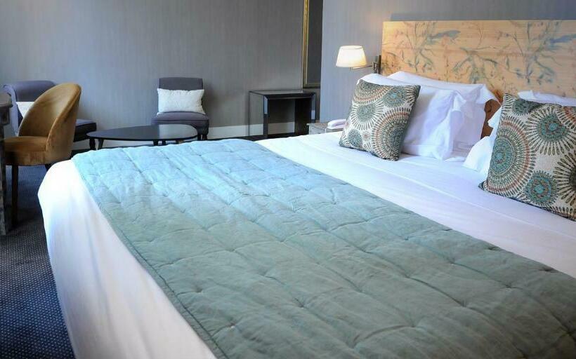 プレステージルーム, Des Basses Pyrenees  Bayonne