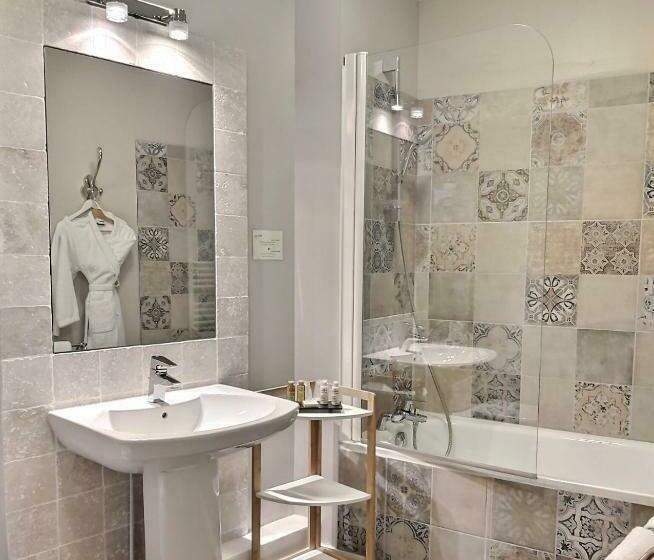 プレステージルーム, Des Basses Pyrenees  Bayonne