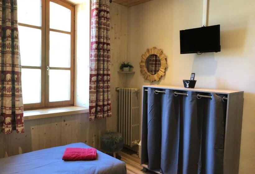 اتاق استاندارد با سرویس بهداشتی مشترک, Hôtel, Le Refuge Napoléon