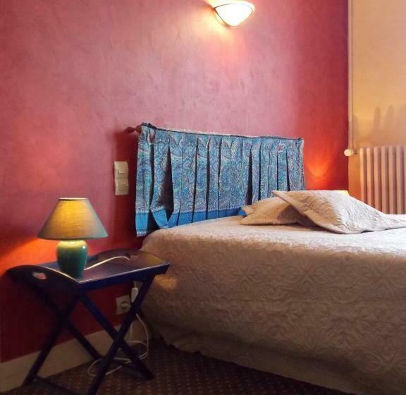 غرفة قياسية, Le Soleil D'or