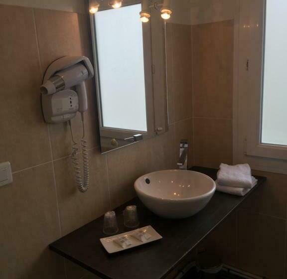 스탠다드 룸, Restaurant Cousseau