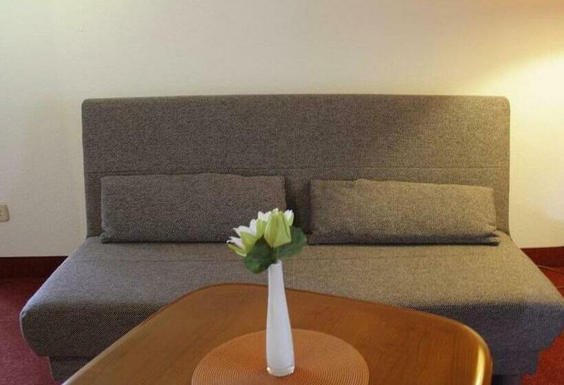 小型套房, & Restaurant Weinberg