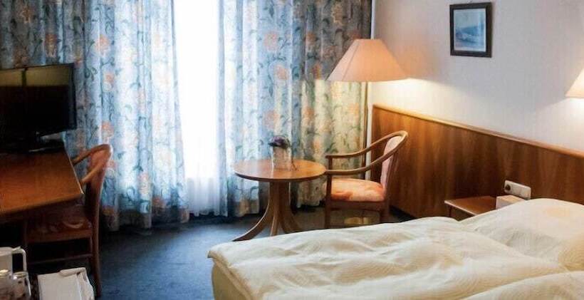 Апартаменты 2 Спальни, Stadt Steinbach