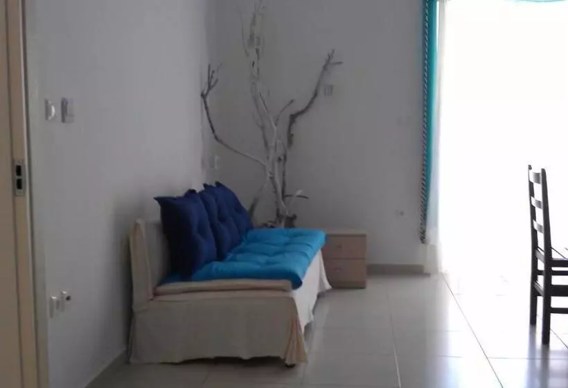 Sviitti, Vila Kosteli