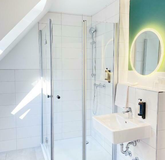 غرفة سوبيريور رباعية, Xenia Flensburg