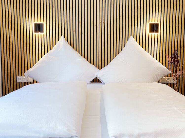 غرفة قياسية, Xenia Flensburg