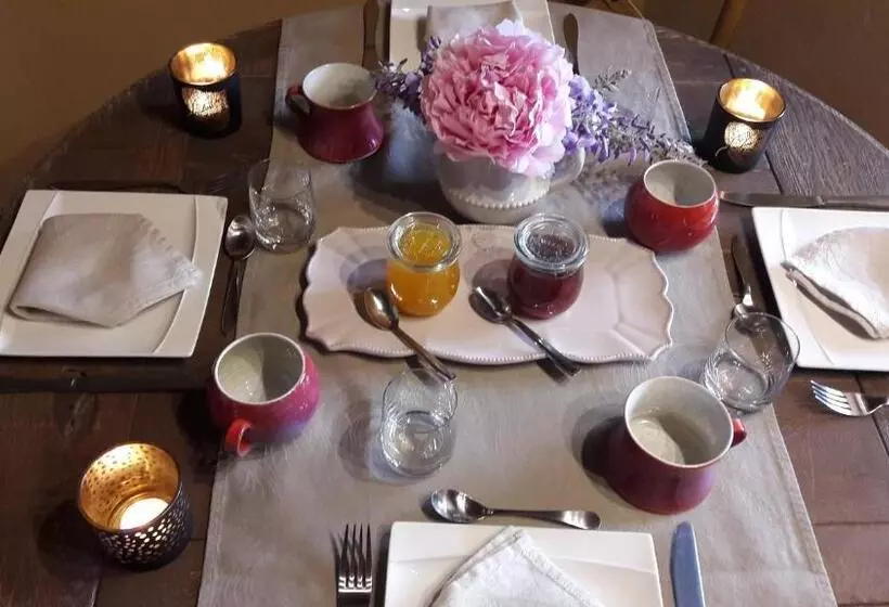 کلبه ییلاقی, La Grange Du Couvent B&b