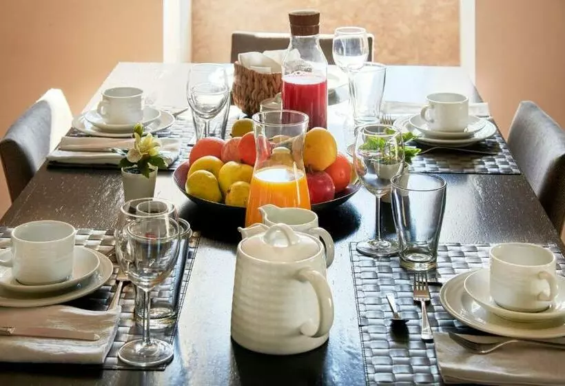 Superior-studio, Lisbon Five Stars Apartments Combro 77