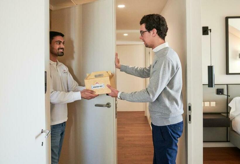 استودیوی سوپریور, Lisbon Five Stars Apartments Combro 77