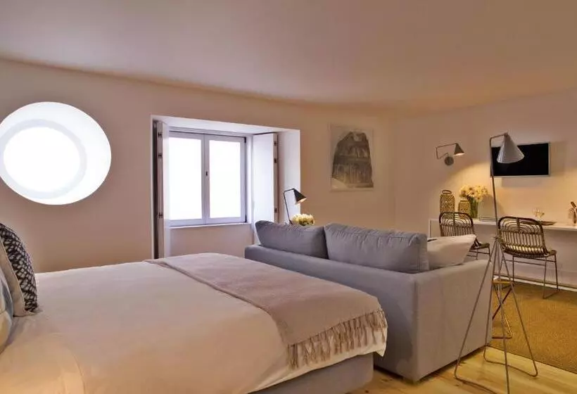 Superior-studio, Lisbon Five Stars Apartments Combro 77