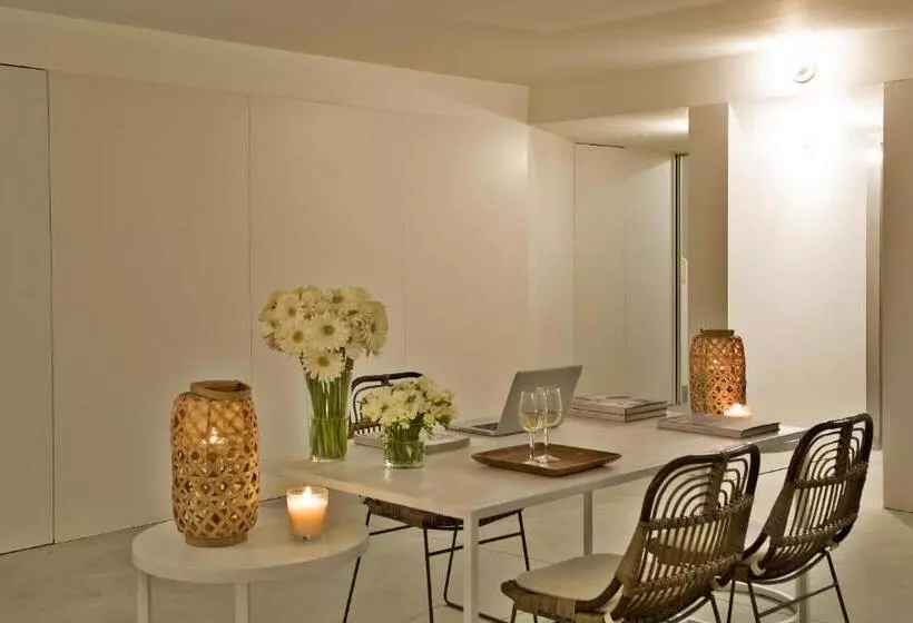 Superior-studio, Lisbon Five Stars Apartments Combro 77