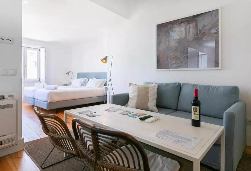 Deluxe-studio, Lisbon Five Stars Apartments Combro 77