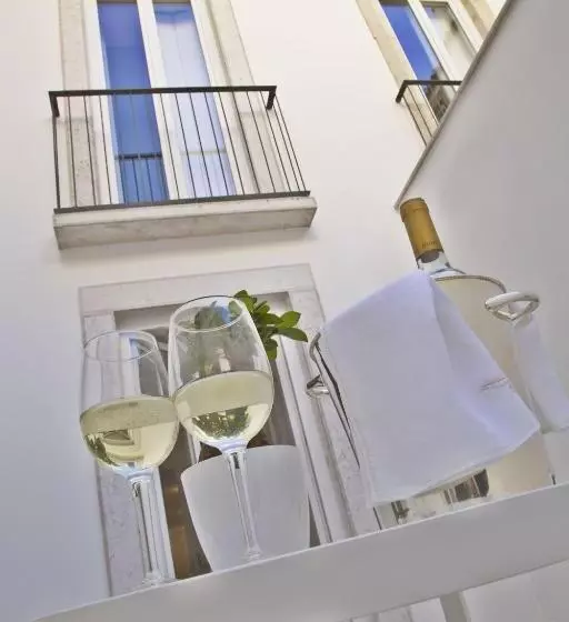 Deluxe-studio, Lisbon Five Stars Apartments Combro 77