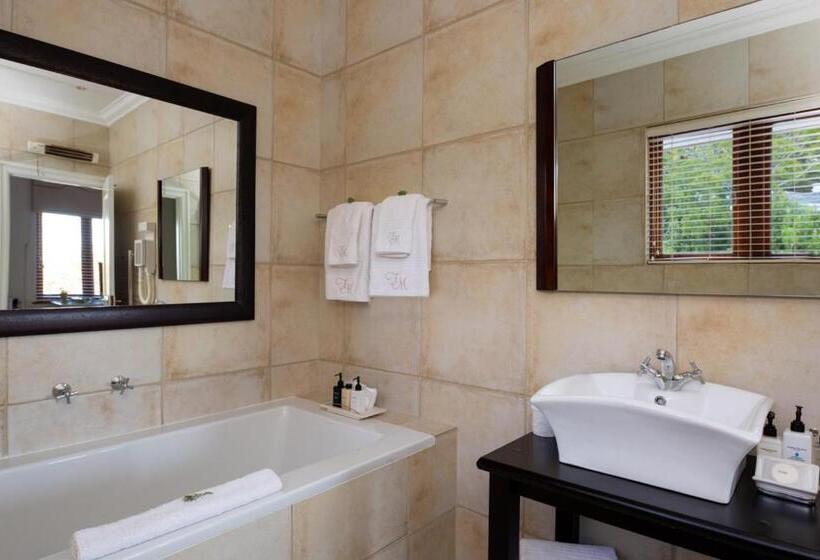 חדר דלוקס עם מרפסת, Fernwood Manor Boutique Guest House