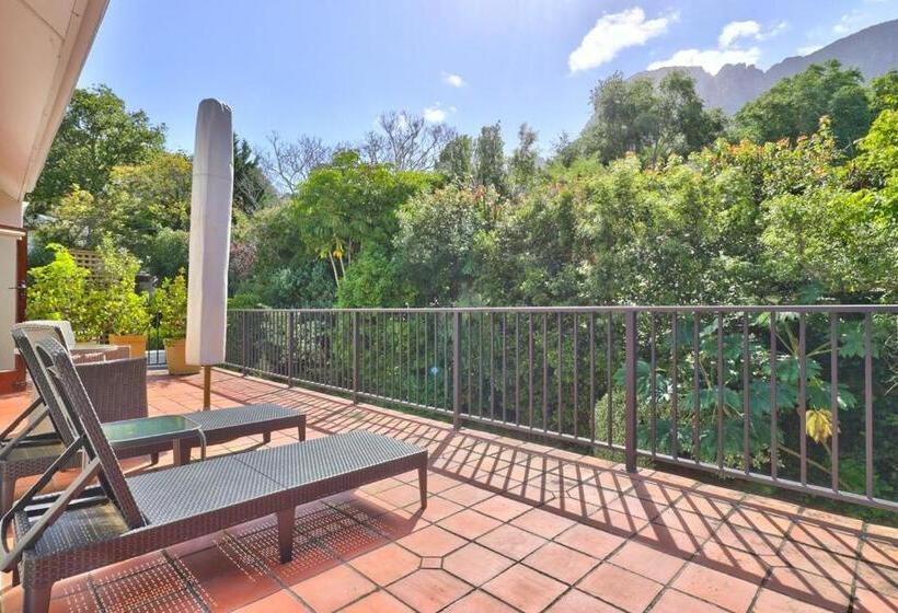 סוויטה אקזקיוטיב, Fernwood Manor Boutique Guest House