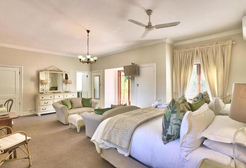 جناح إدارى, Fernwood Manor Boutique Guest House