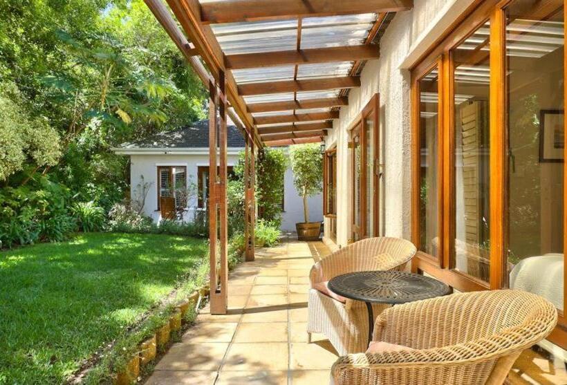 סוויטה משפחתית, Fernwood Manor Boutique Guest House