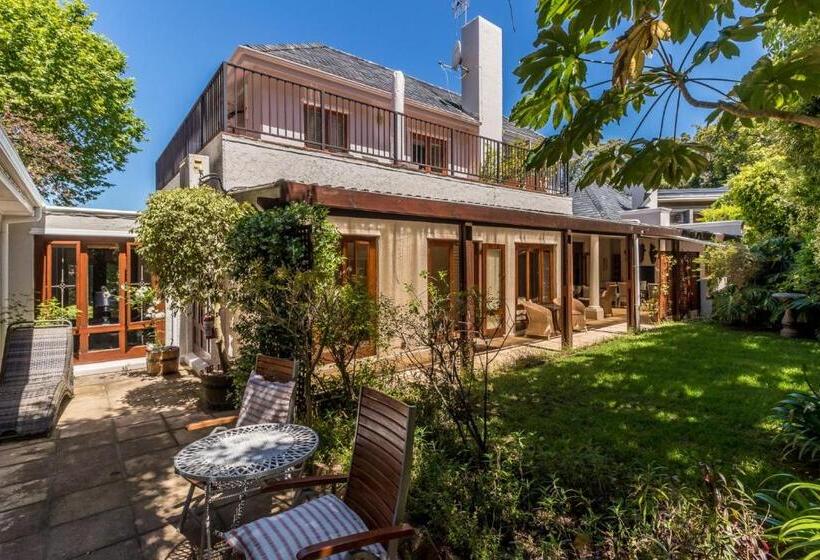 סוויטה אקזקיוטיב, Fernwood Manor Boutique Guest House