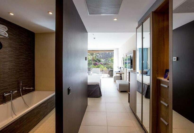 Номер Стандарт с Балконом, Radisson Blu Resort & Spa, Gran Canaria Mogan