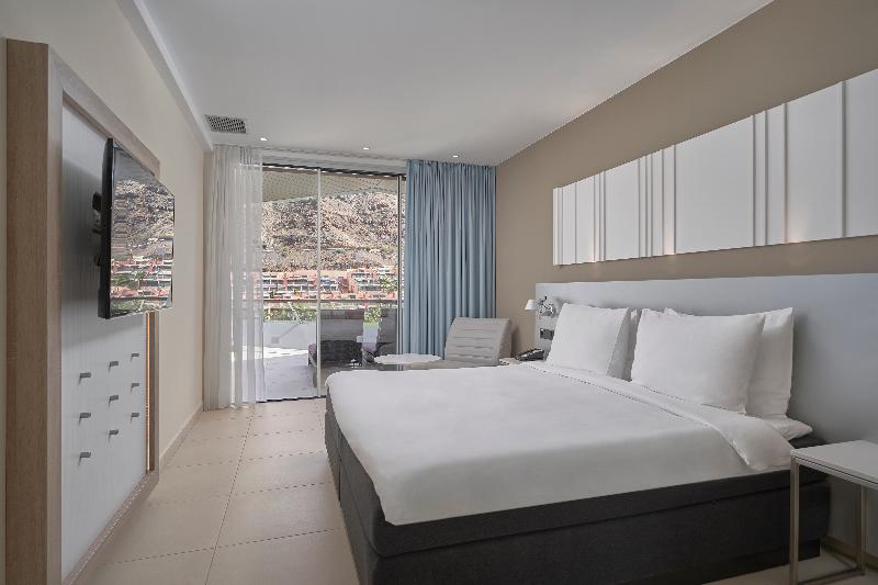 Семейный Номер, Radisson Blu Resort & Spa, Gran Canaria Mogan
