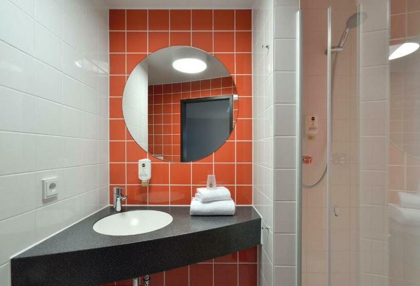 标准三人间, B&b Hotel Passau