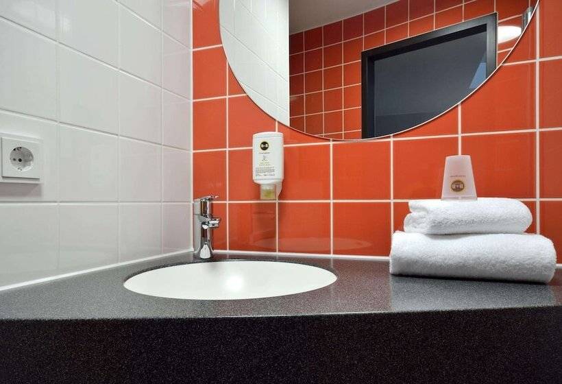 标准三人间, B&b Hotel Passau