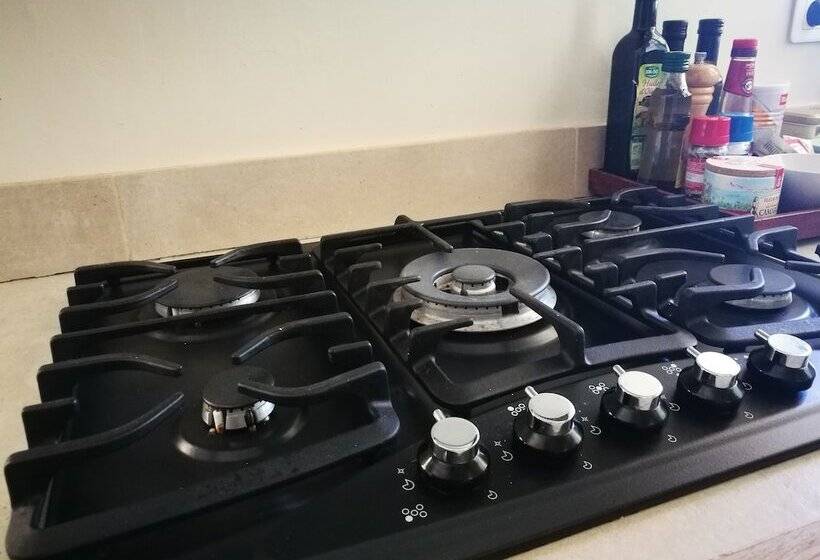 Апартаменты Deluxe 2 Спальни, Ancienne Maison Des Gardes