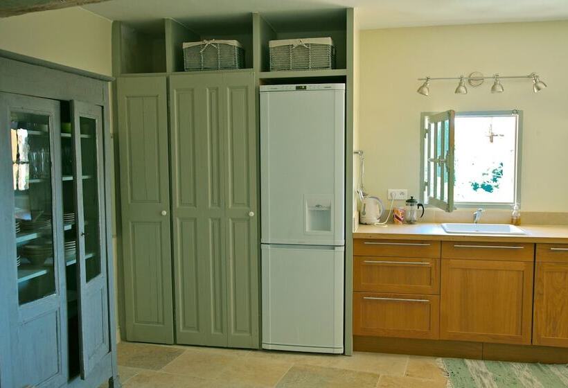 Апартаменты Deluxe 2 Спальни, Ancienne Maison Des Gardes