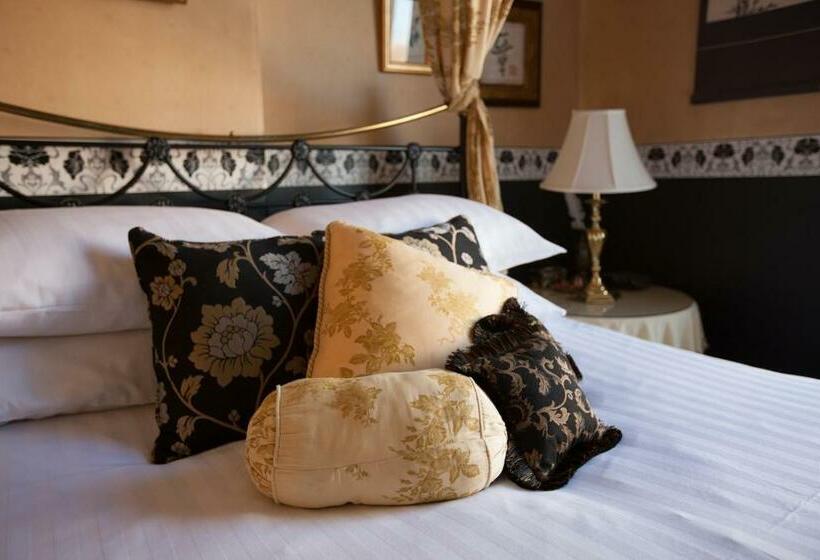 豪华房间, Britannia House