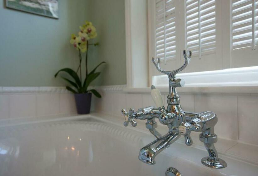 豪华房间, Britannia House