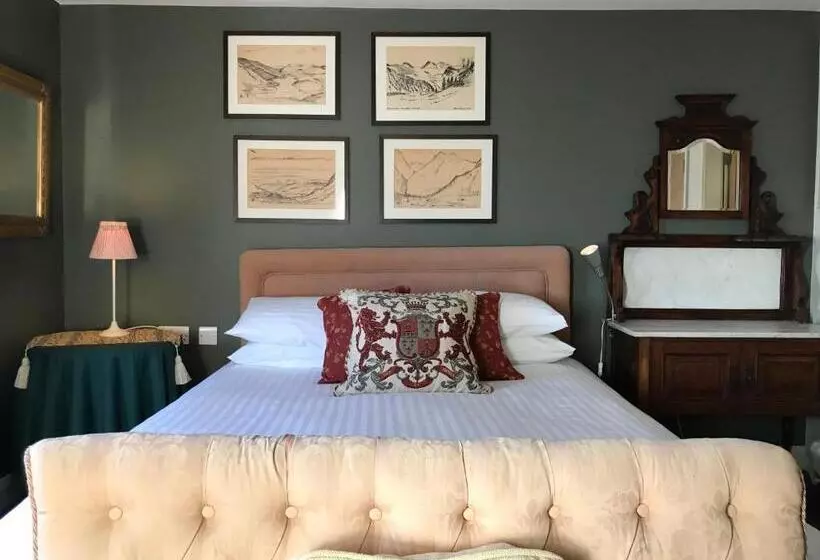 バルコニー付き１ベッドルームアパートメント, Britannia House