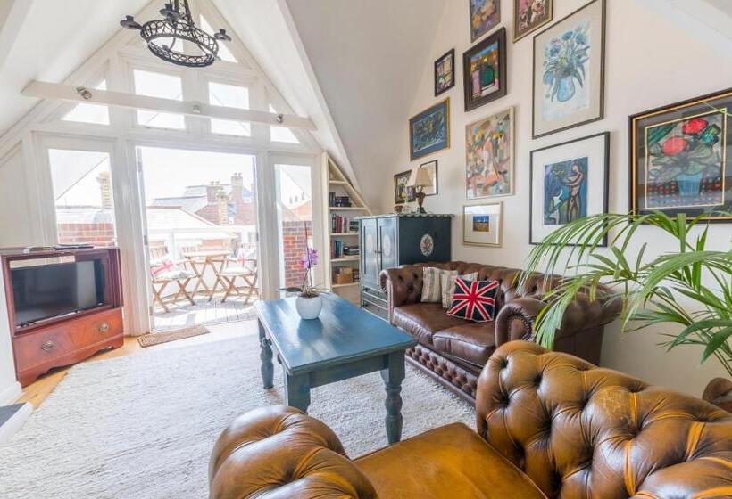 带1个卧室的带阳台的公寓, Britannia House